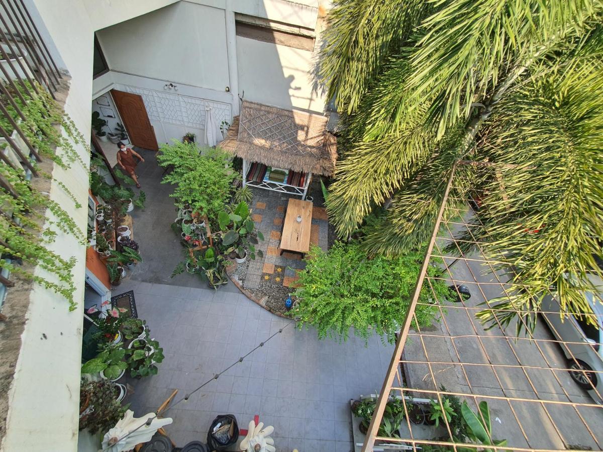Home16 Sukhumvit16 Banguecoque Exterior foto