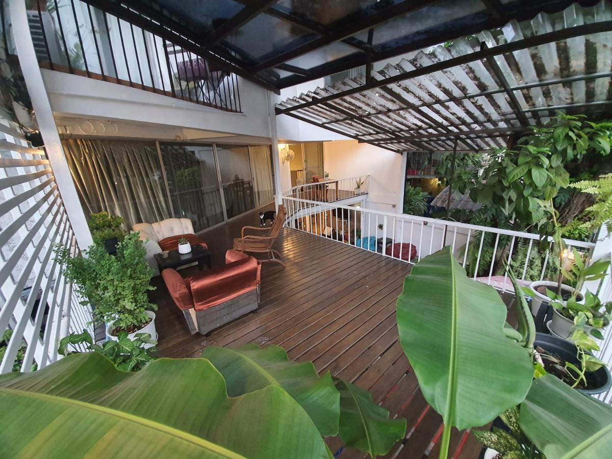 Home16 Sukhumvit16 Banguecoque Exterior foto